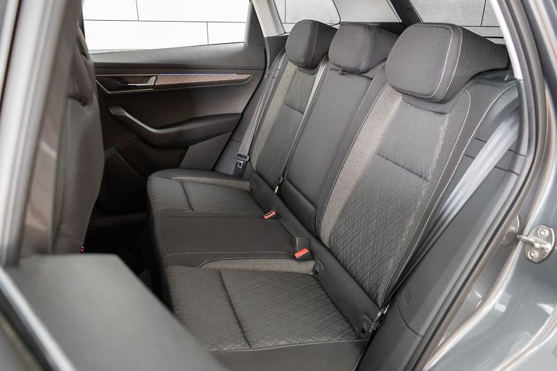 Škoda Karoq 1.5 TSI STYLE+*TAŽNÉ*DSG*ČR* - fotka 15 z 44