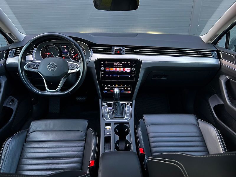 Volkswagen Passat (2020) 2.0 TDI-DSG-ELEGANCE - fotka 23 z 49
