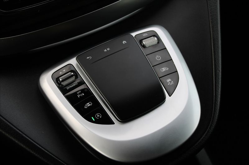 Mercedes-Benz Třídy V 2,0 250d  AVANTGARDE, 4MATIC - fotka 19 z 38