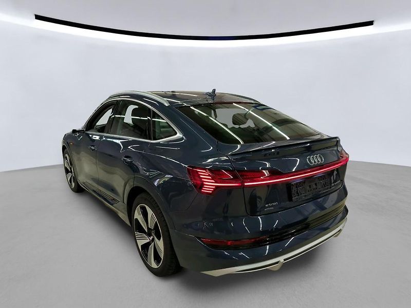 Audi e-tron SPORTBACK 300kw SOH 97% - fotka 4 z 12