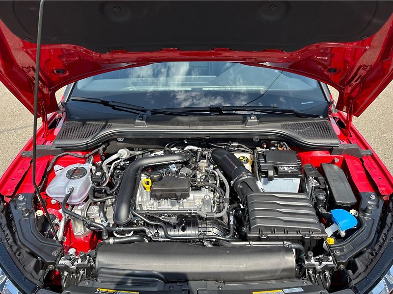Škoda Kamiq 1,0TSi 85kW MONTE CARLO DSG - fotka 30 z 30