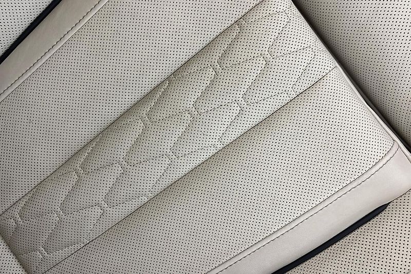 BMW X6 xDrive40d - fotka 16 z 29