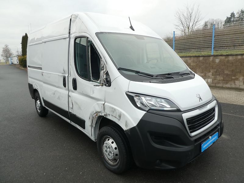 Peugeot Boxer 2,2D 96kW  - fotka 1 z 10