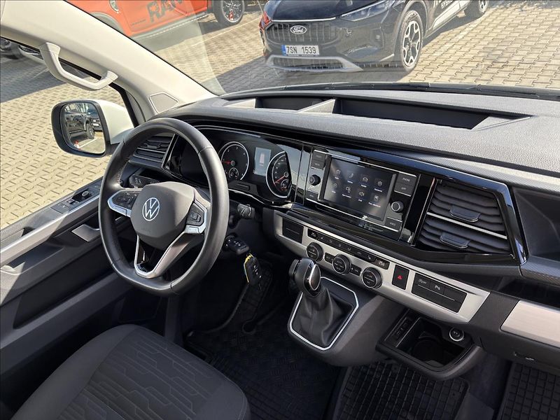 Volkswagen Multivan 2,0 TDI Comfortline 4x4 AUT - fotka 26 z 49