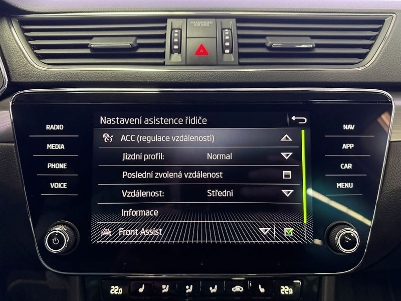 Škoda Superb 2.0TSI 140KW DSG STYLE, ACC, K - fotka 17 z 27