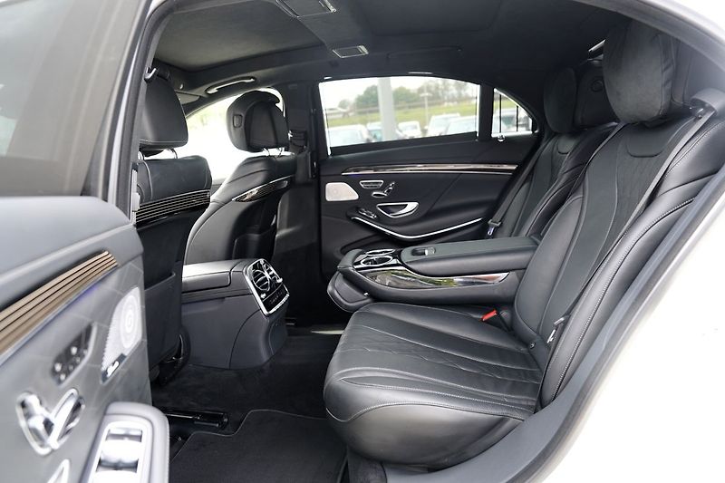 Mercedes-Benz Třídy S S 400d Long/4M/AMG/Burmester - fotka 35 z 50