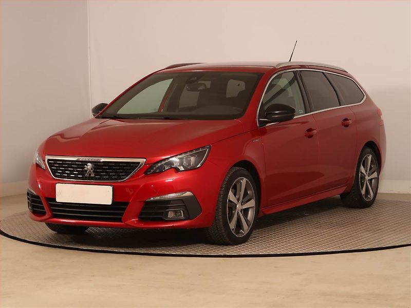 Peugeot 308 (2019) GT Line 1.2 PureTech - fotka 2 z 19