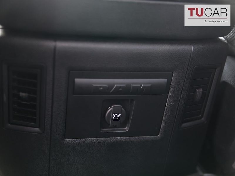 RAM 1500 (2023) Classic 5.7 V8 HEMI - fotka 40 z 44