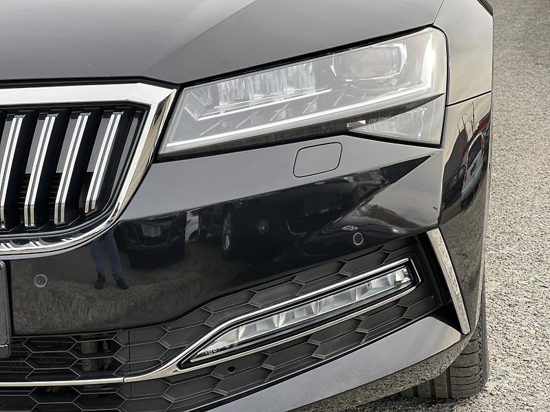 Škoda Superb L&K 2.0TDi 110kw ČR 1.MAJ. DPH - fotka 51 z 55
