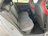 Volkswagen Golf 2.0 GTI  PERFORMANCE - náhled 26