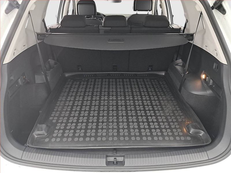 Volkswagen Tiguan Allspace (2022) 1.5 TSI - fotka 13 z 17