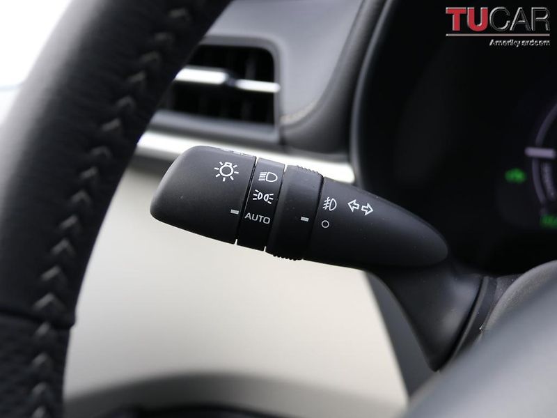 Toyota Sienna (2026) Platinum 2.5 HEV AWD - fotka 25 z 76