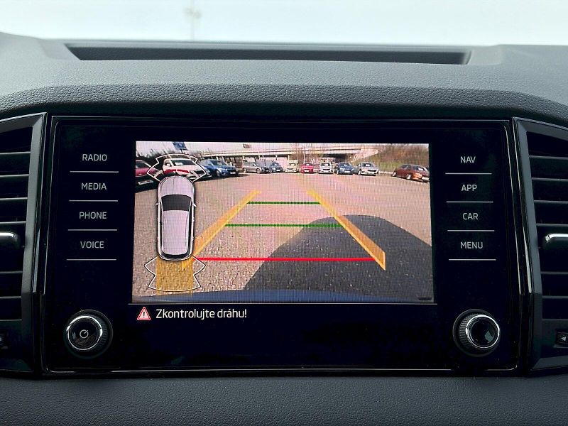 Škoda Karoq (2025) DSG 1.5 TSI / 110kW / SELECTIO - fotka 28 z 32