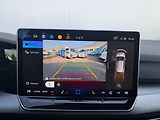 Volkswagen Golf (2025) People 1.5 eTSI / 85 kW DSG7 m - náhled 10