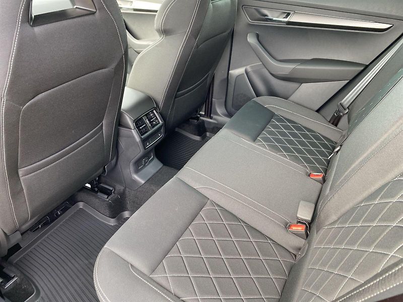 Škoda Karoq (2026) 1,5 TSI 110 kW DSG Sportline - fotka 13 z 32