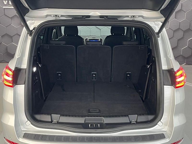 Ford S-MAX 2.5 HEV ST-Line 7míst - fotka 35 z 78