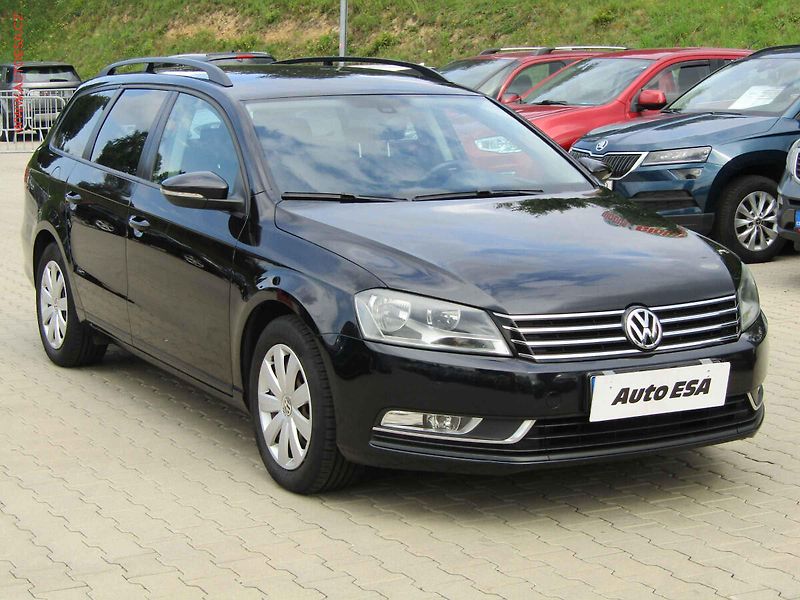 Volkswagen Passat (2014) 2.0TDi, servis.kniha - fotografie inzerátu