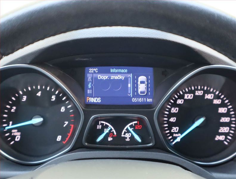 Ford Kuga (2013) Trend 1.6 EcoBoost, 4X4 - fotka 10 z 18