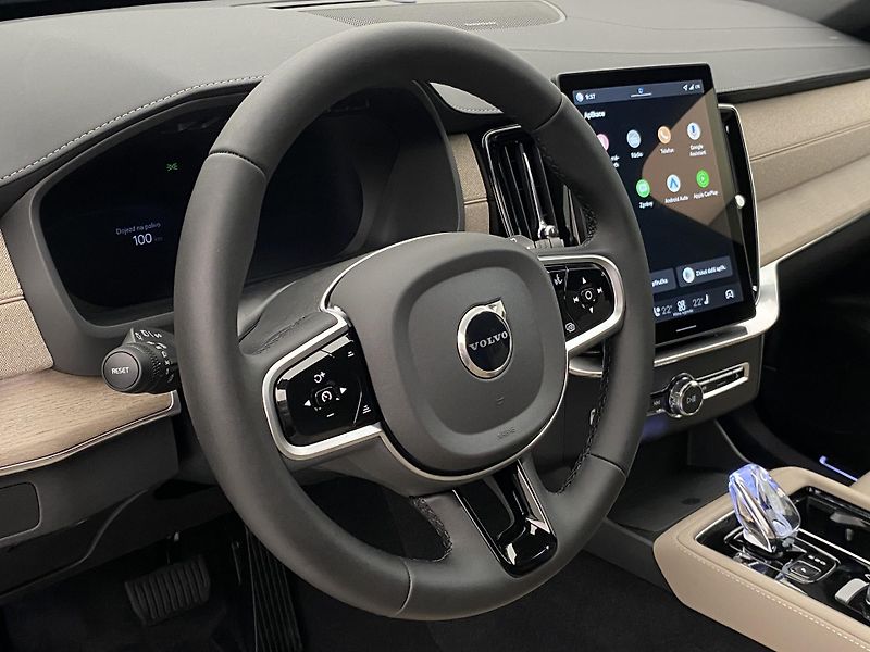 Volvo XC90 (2026) B5 AWD AUT BRIGHT PLUS 7míst - fotka 4 z 63