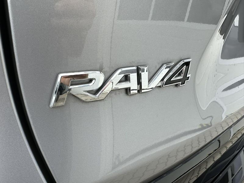 Toyota RAV4 (2025) 2.5 PHEV - SELECTION - fotka 20 z 25