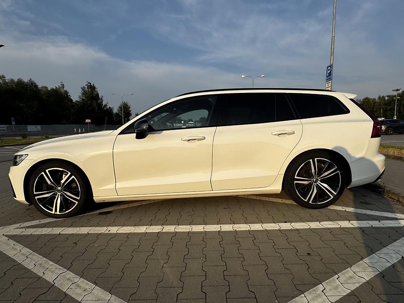 Volvo V60 (2019) Volvo V60 T5 R-Design | 184 kW - fotka 6 z 23