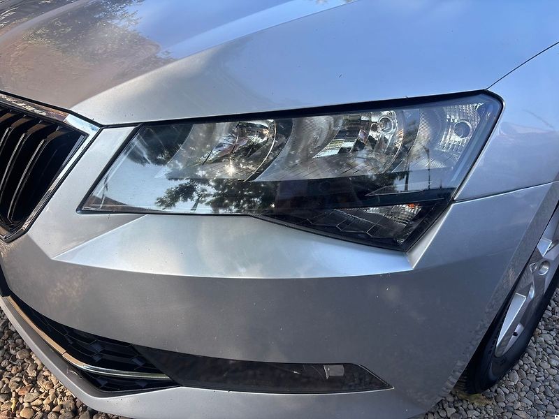 Škoda Superb 2.0TDI-110KW.DSG.TAŽNÉ-ZÁRUKA - fotka 43 z 48