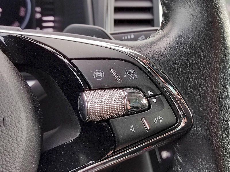 Škoda Karoq (2022) Ambition 1,5 Tsi DSG - fotka 29 z 35