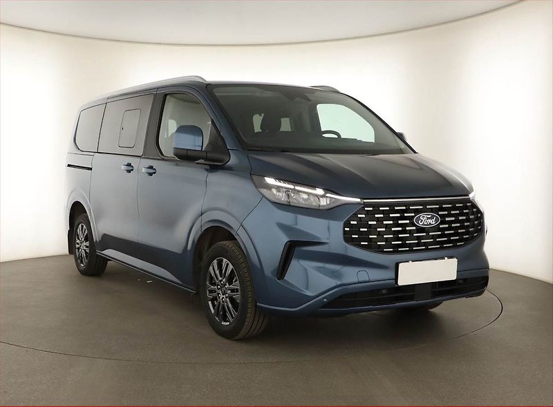 Ford Tourneo Custom (2025) 2.0 EcoBlue - fotka 1 z 15