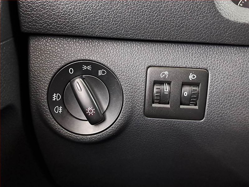 Volkswagen Caddy (2019) Maxi 2.0 TDI 4MOTION, ČR, 1Maj - fotka 14 z 15