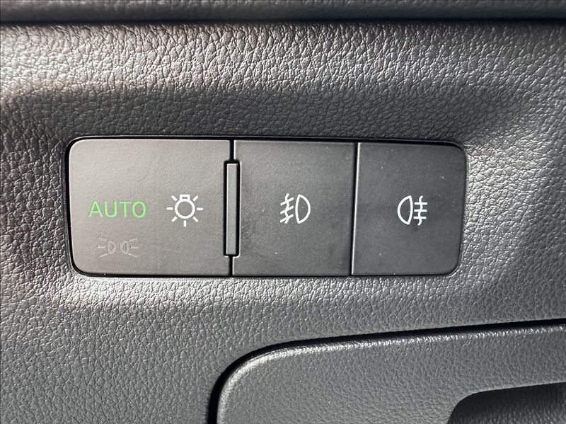 Škoda Octavia 2,0 TDI DSG STYLE+ DPH 1maj ČR - fotka 24 z 50