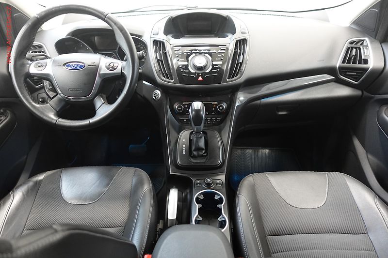 Ford Kuga (2013) 2.0TDCi 4x4, AT, park.čidla - fotka 8 z 22