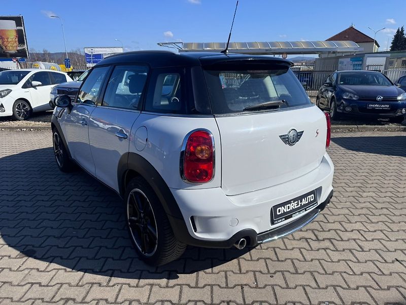 Mini Countryman (2010) ALL4 ITÁLIE 1,6 135KW TURBO - fotka 4 z 40