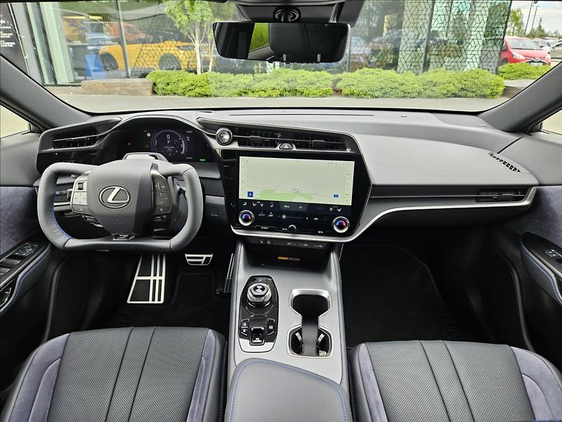 Lexus RZ550e 0,0 F SPORT Luxury - fotka 6 z 16