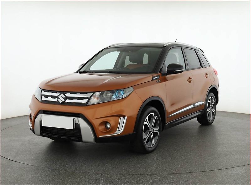 Suzuki Vitara (2016) Premium 1.6 DDiS, 4X4 - fotka 2 z 19