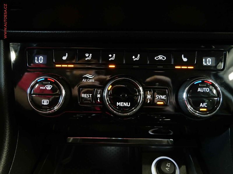 Škoda Superb (2023) 2.0 TDi, 1.maj,ČR, Style, DSG - fotka 19 z 24