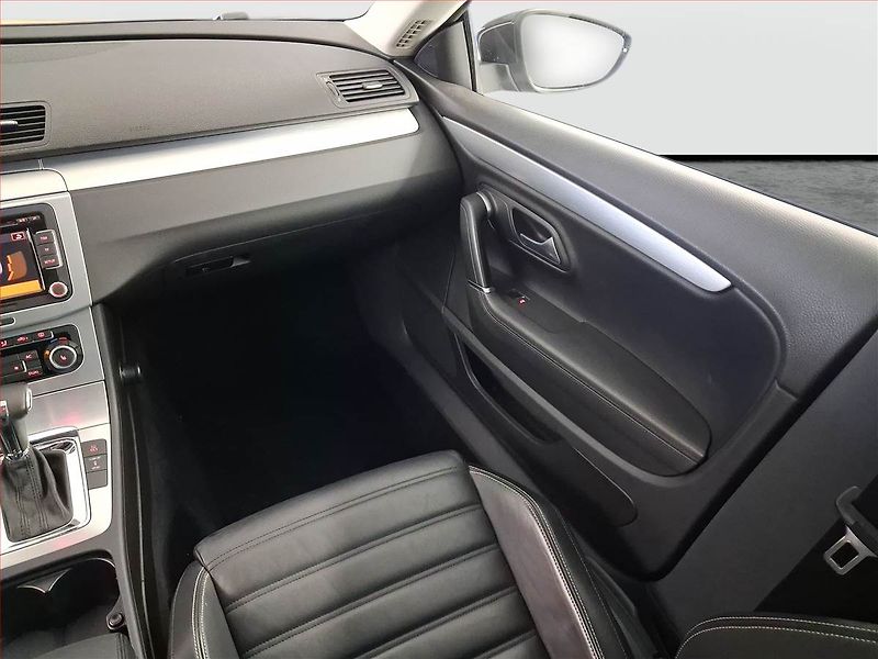 Volkswagen Passat CC (2009) Sportline 2.0 TDI, Automat - fotka 8 z 19