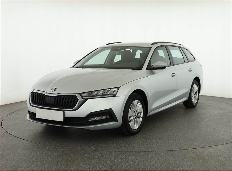 Škoda Octavia (2022) Ambition 2.0 TDI, ČR,1.maj - fotka 2 z 16