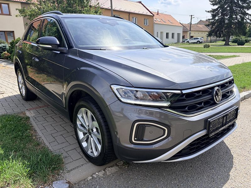 Volkswagen T-Roc 1.0TSI LED VIRTUAL - fotka 2 z 47