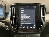 Volvo XC40 B4 Momentum Advance AT8 - náhled 36