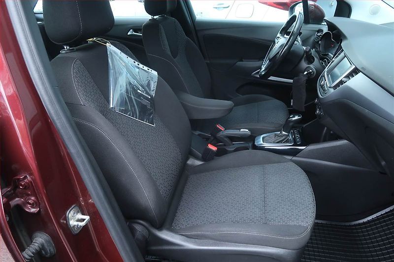 Opel Crossland X (2019) Enjoy 1.2 Turbo, Automat - fotka 9 z 19