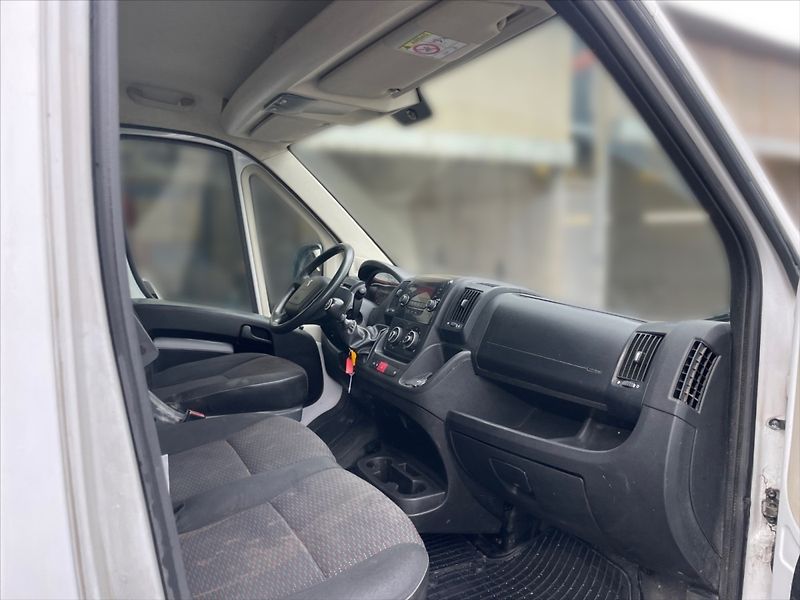 Peugeot Boxer 2,2 BHDI 140 3500 L3 - fotka 8 z 11