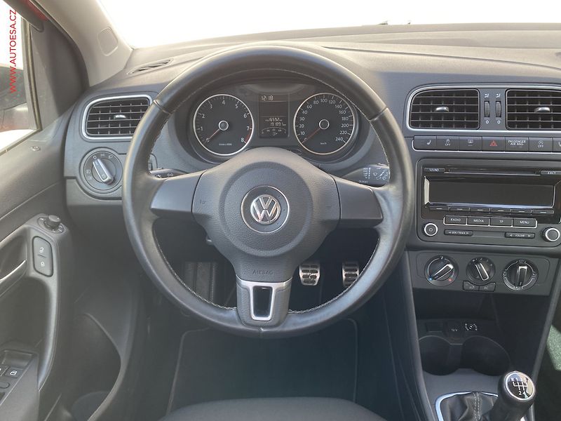 Volkswagen Polo (2012) 1.2 TSi, Style, +kola - fotka 11 z 17