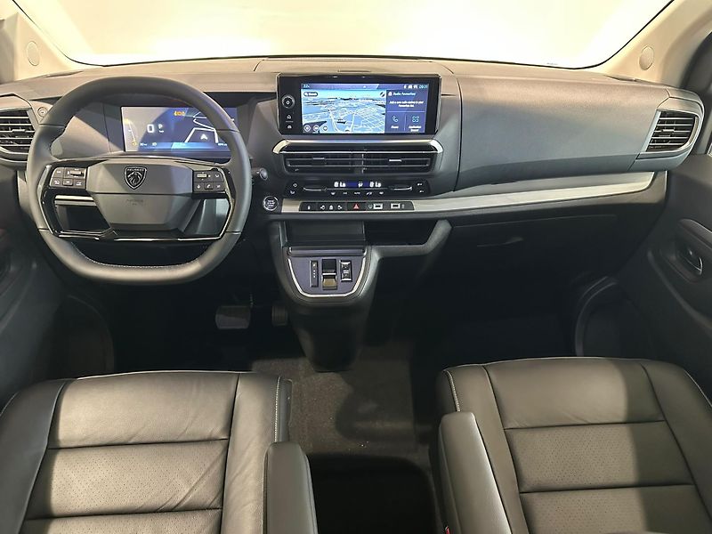 Peugeot Traveller (2026) Allure L2 2.2 BlueHDi 180 EAT8 - fotka 14 z 28
