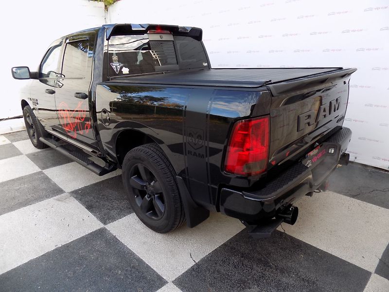 Dodge RAM (2022) 5.7 HEMI/CREW CAB/ČR/DPH/LED/ - fotka 3 z 40