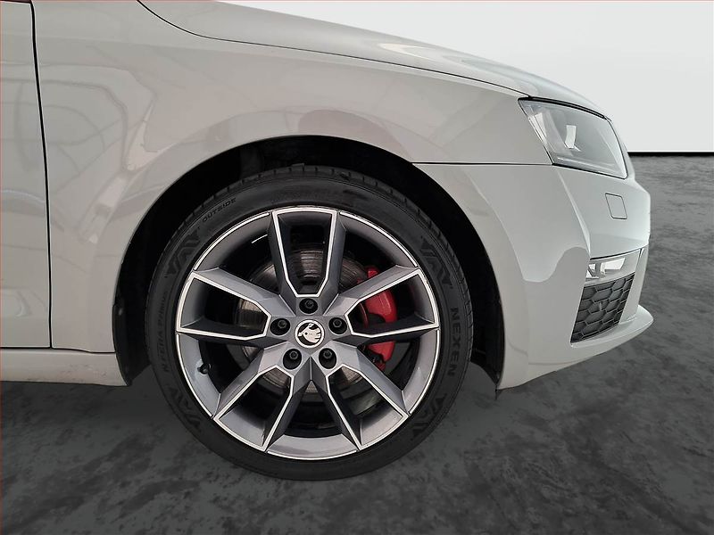 Škoda Octavia (2016) RS 2.0 TDI, Automat - fotka 15 z 19