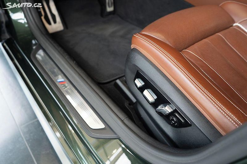 BMW Řada 5 (2021) 540d xDrive možný odpočet DPH - fotka 14 z 26