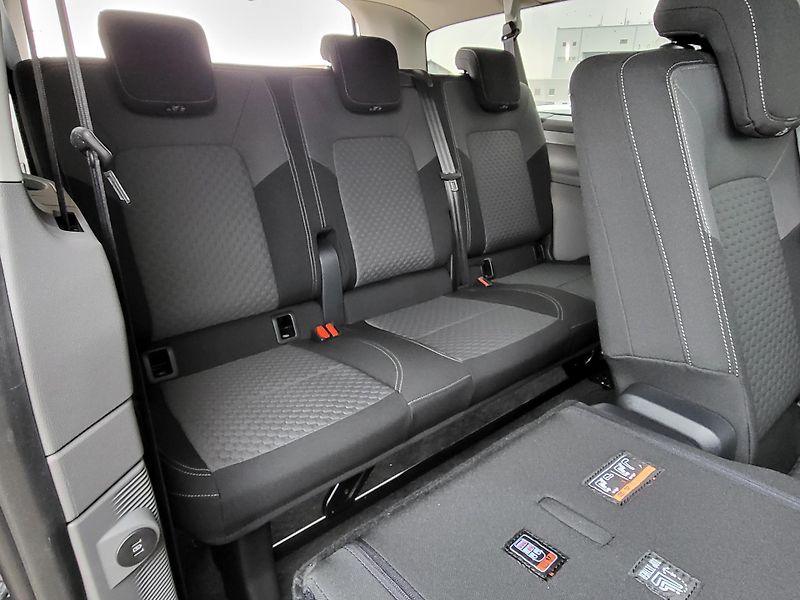 Volkswagen Caravelle (2025) Life 2,0 TDI 8AUT DR- nové - fotka 14 z 26