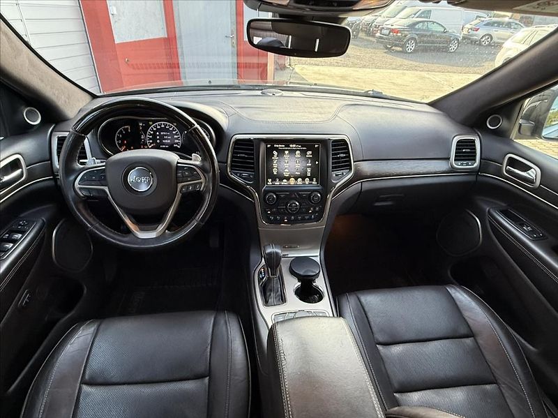 Jeep Grand Cherokee 3,0 CRD SUMMIT H&K awd záruka - fotka 24 z 42