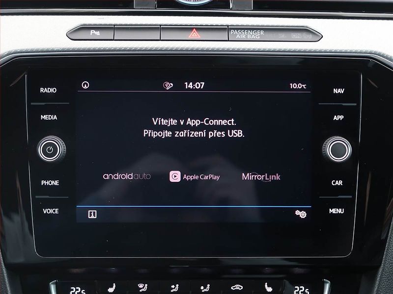 Volkswagen Passat (2019) R-Line 2.0 TDI, 4X4, Automat - fotka 21 z 26