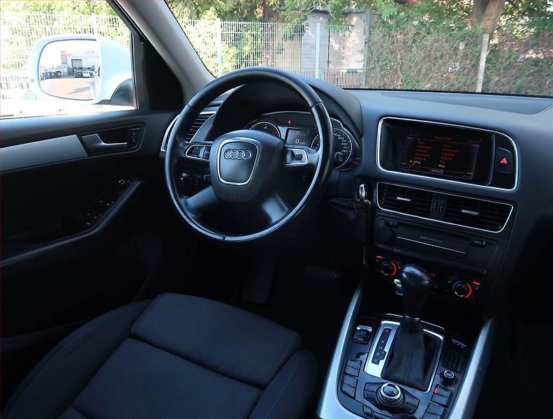 Audi Q5 (2012) 2.0 TDI, 4X4, Automat - fotka 7 z 19